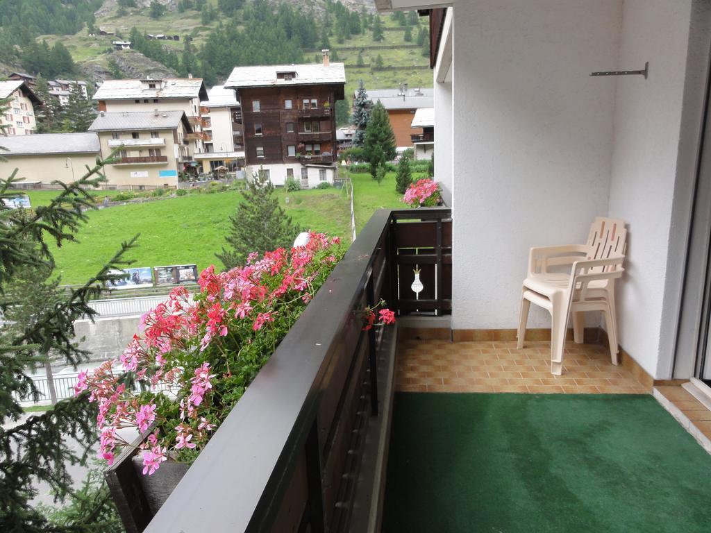 Hotel City Zermatt Rum bild
